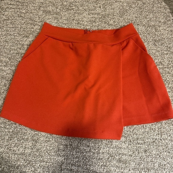 Red Women's Skort - Picture 1 of 3